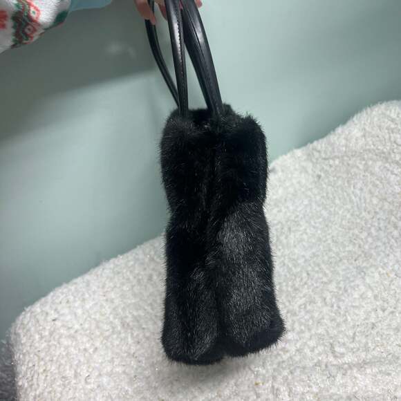 Amanda Smith Black Faux Fur Satchel Crossbody Purse - Picture 4 of 11